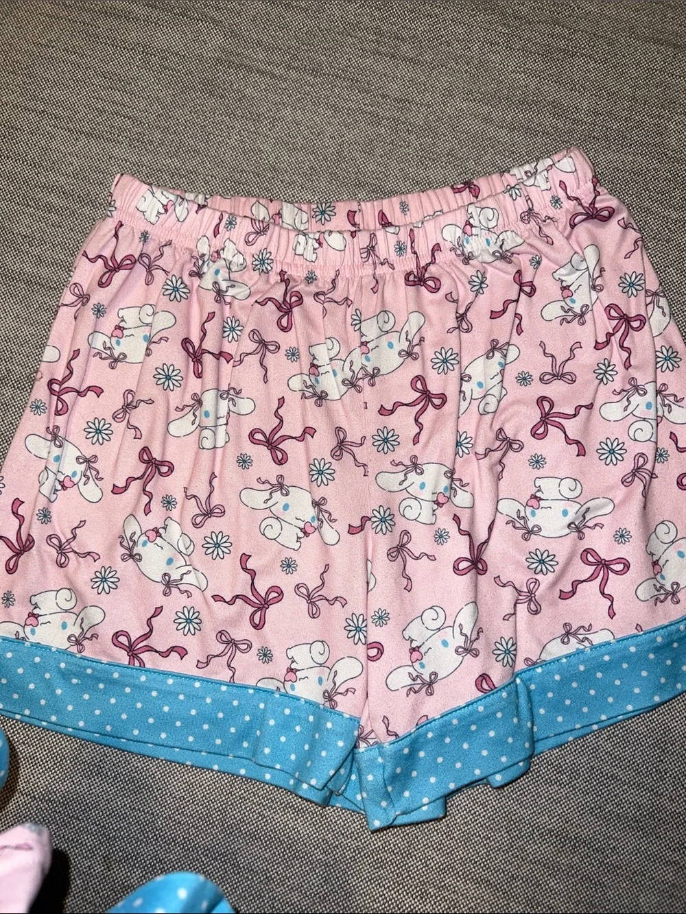 Girls Pink and Blue Short Pajama Set - Cute Bow Animal Print cinnamon roll M 7/8